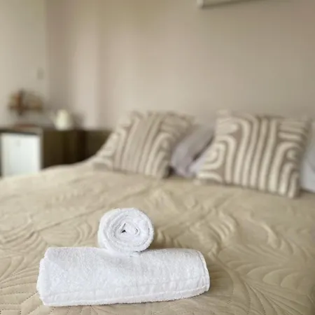 Отель Hoteliere Du Magnoac Castelnau-Magnoac
