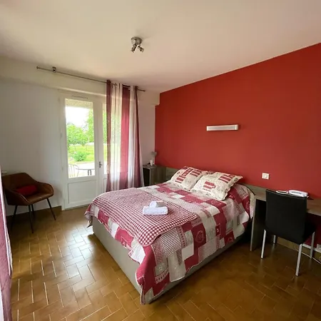 Отель Hoteliere Du Magnoac Castelnau-Magnoac