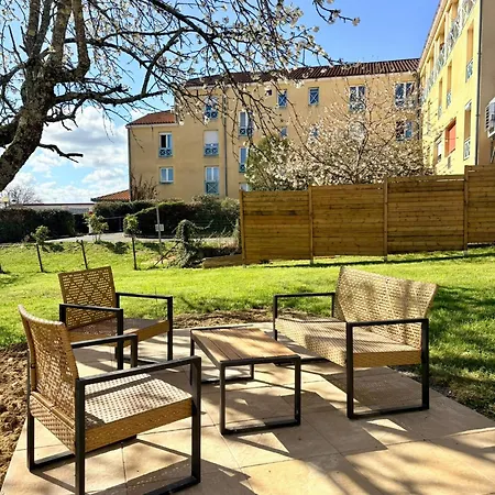 Hoteliere Du Magnoac Отель